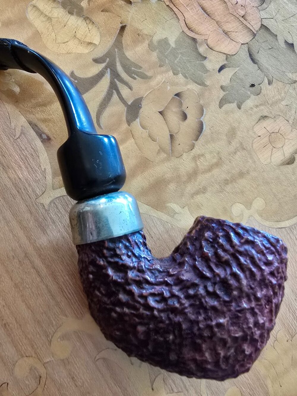 Corsaire Vallée - Vintage Briar Pipe, French Made, Rusticated Bent, Collectible
